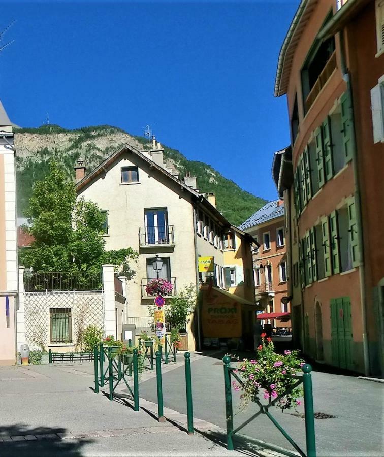 Lou Filadour Rez De Chaussee 5 Personnes Jausiers Εξωτερικό φωτογραφία